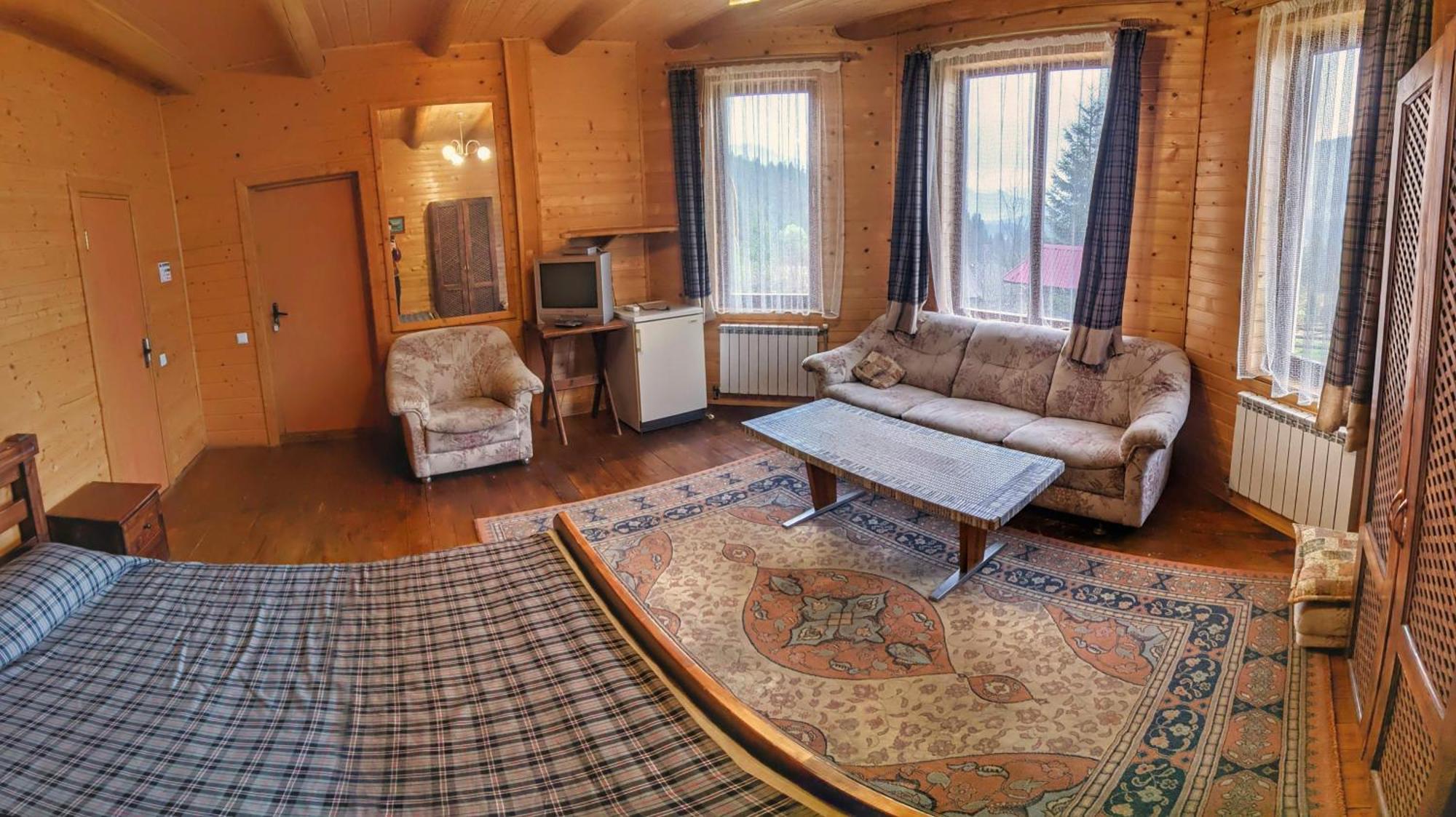 Myslovka 12 Months Estateゲストハウス 部屋 写真