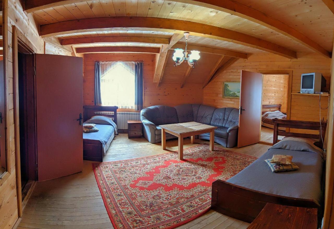Myslovka 12 Months Estateゲストハウス 部屋 写真